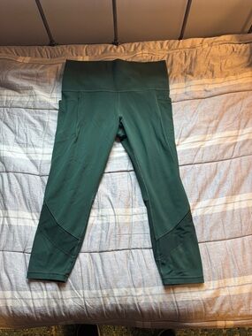 Athleta Forest Green High-Rise Crop Leggings